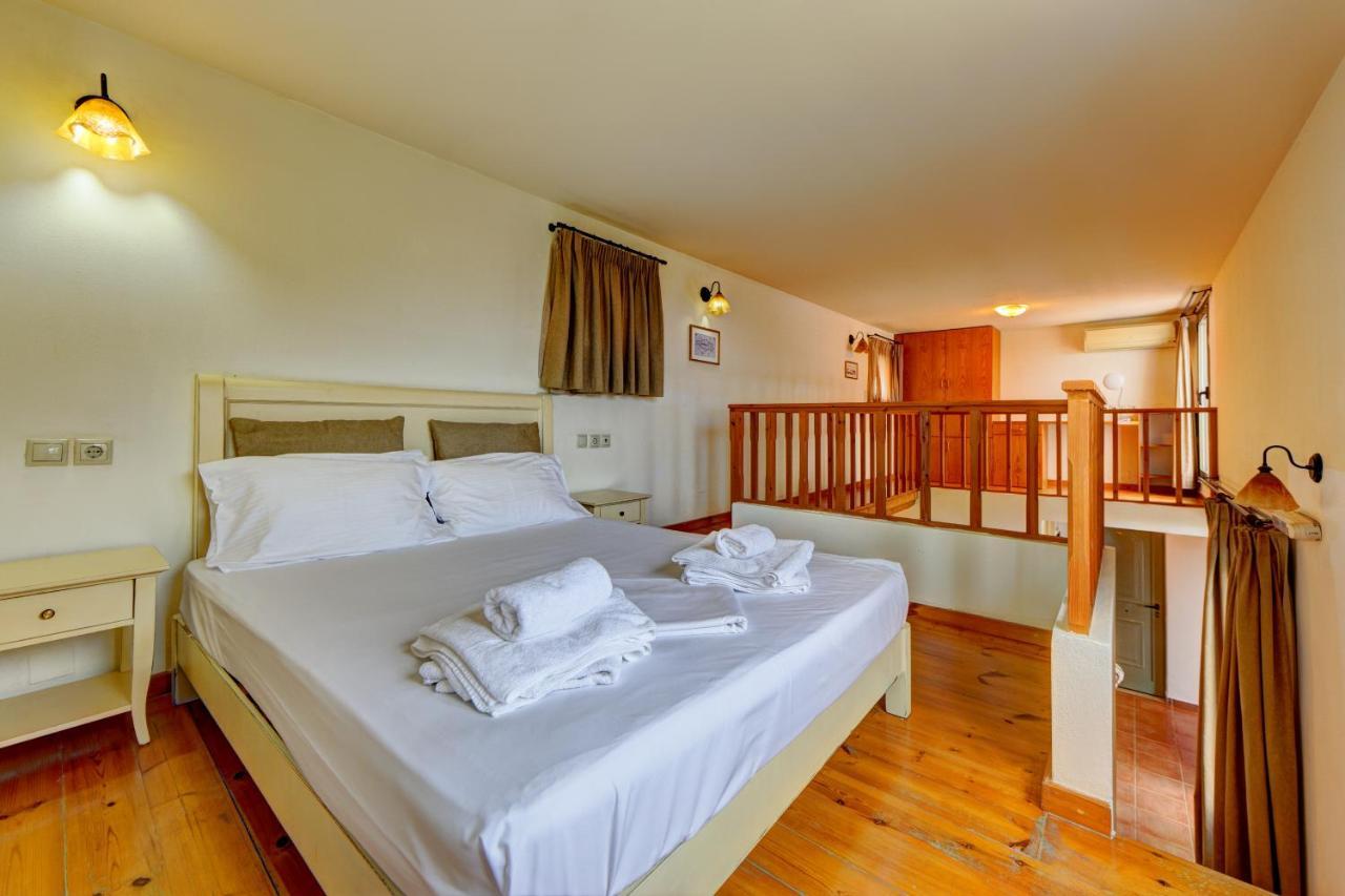 Mourtzanakis Residence - Traditional Eco Hotel In Akhládha المظهر الخارجي الصورة
